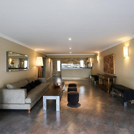 Hotel Bahia Redonda El Calafate Exterior photo